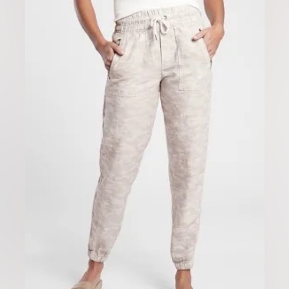 ATHLETA CABO TIDE LINEN JOGGER SIZE 4 STYLISH ATHLEISURE CASUAL COOL VACATION